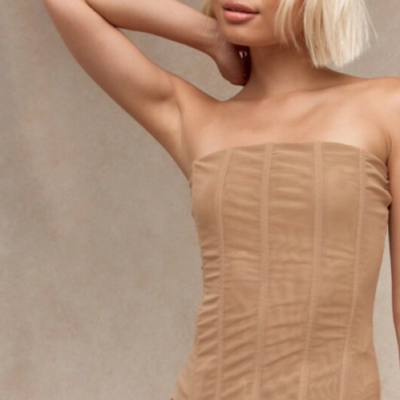 Beige mesh boned corset tube top - Picture 3 of 3